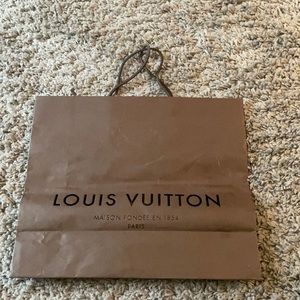 Large Louis Vuitton paper bag